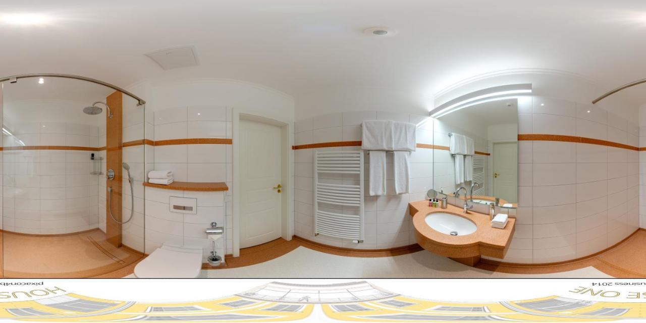 Art Hotel House One Baden-Baden Ngoại thất bức ảnh