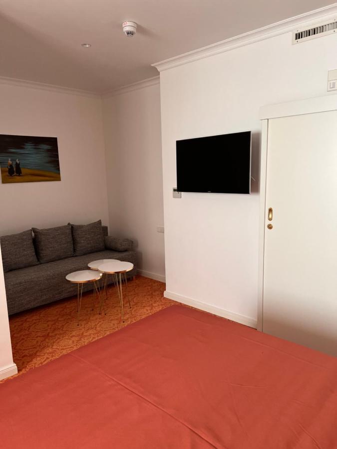 Art Hotel House One Baden-Baden Ngoại thất bức ảnh