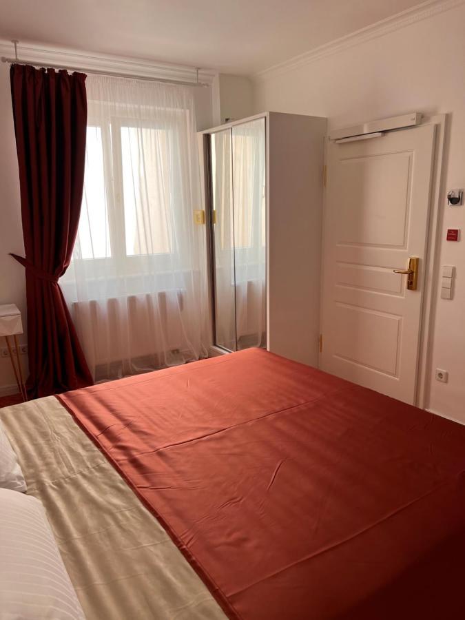 Art Hotel House One Baden-Baden Ngoại thất bức ảnh