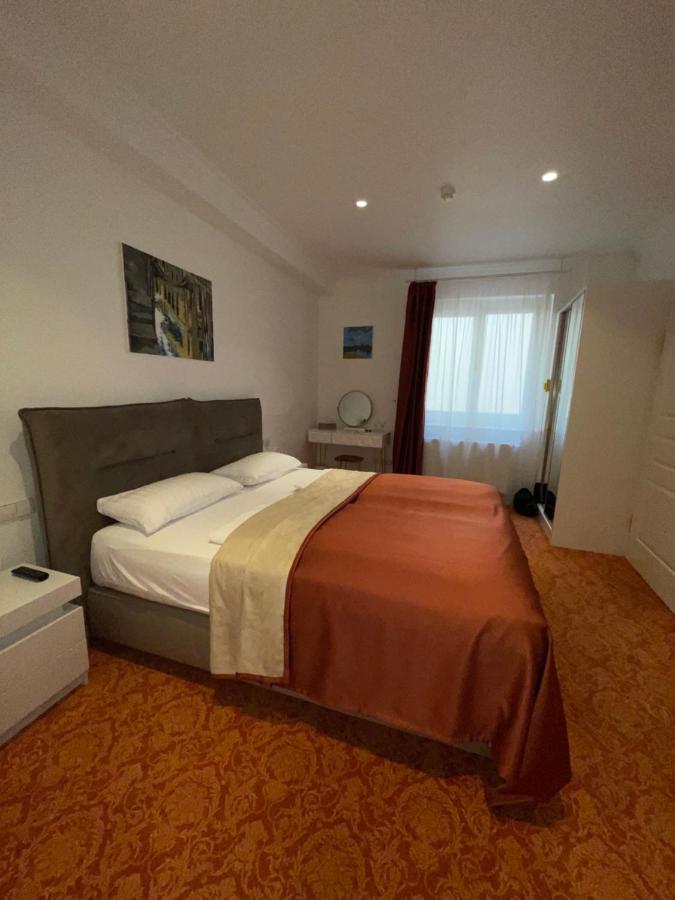 Art Hotel House One Baden-Baden Ngoại thất bức ảnh