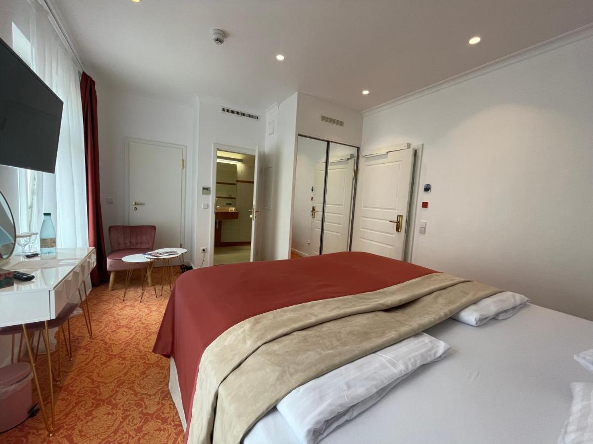 Art Hotel House One Baden-Baden Ngoại thất bức ảnh