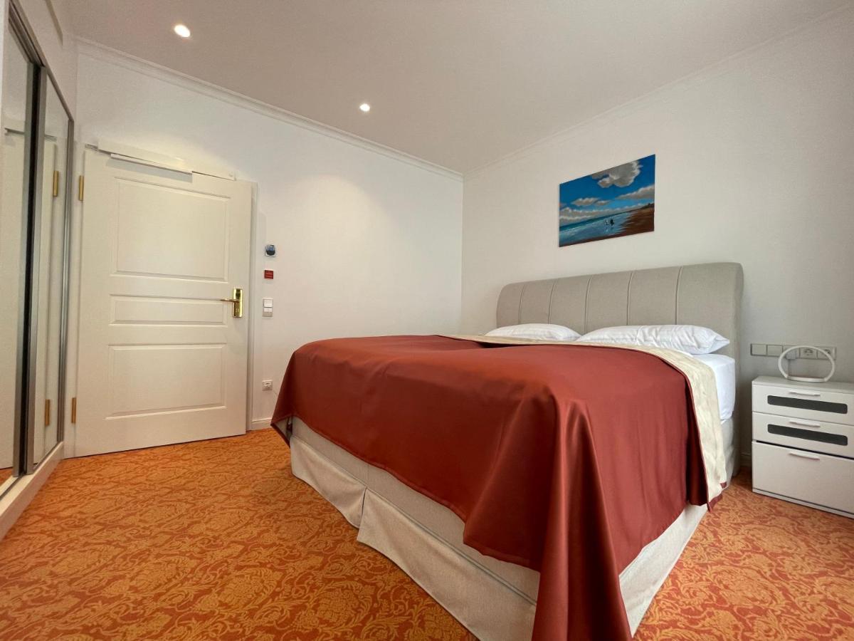 Art Hotel House One Baden-Baden Ngoại thất bức ảnh