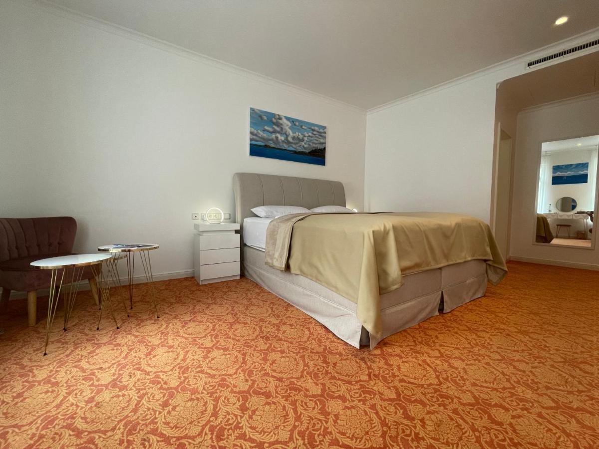 Art Hotel House One Baden-Baden Ngoại thất bức ảnh